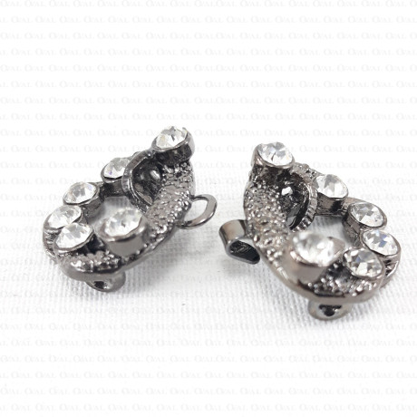 middle for fur, middle