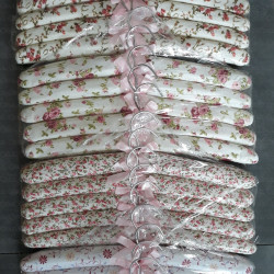 Wieszaki atłasowe-miękkie 2449 Wieszaki atłasowe-miękkie 2449