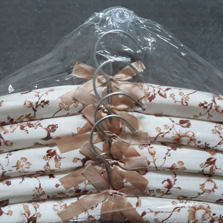 Satin-soft hangers 2448