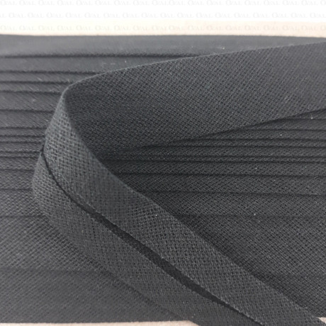 White, black cotton trimming 18mm / 20m 2590