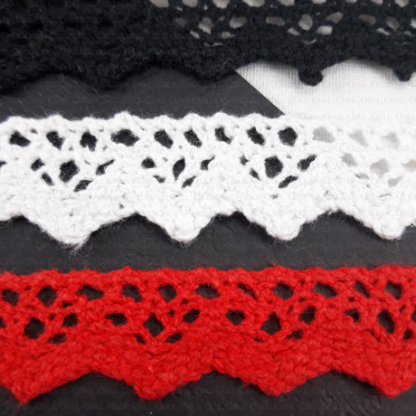 Cotton lace, scallop 19 mm / 1 yard 354