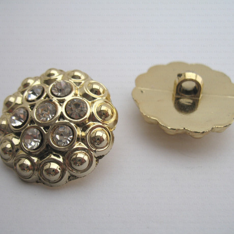 Guzik plastikowy 30mm nr.579