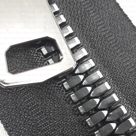 Giga 16 cm *11 dice zips 772