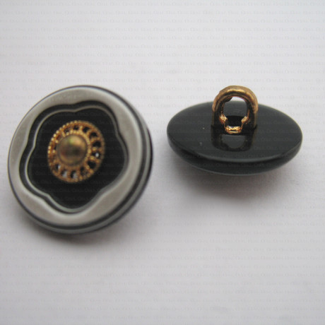 Guzik plastikowy 17x10mm nr.598