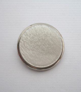 Plastic button 25mm no. 605