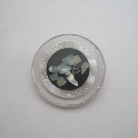 Plastic button 30mm no. 607