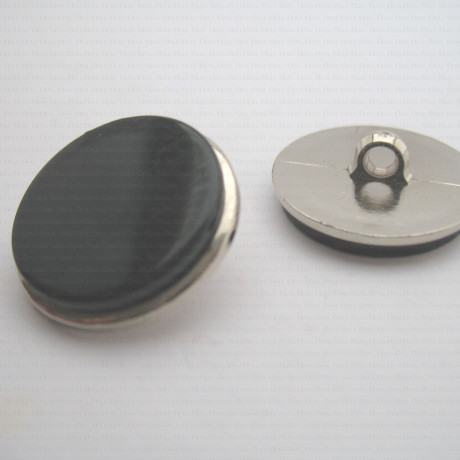 Guzik plastikowy 30mm nr.615