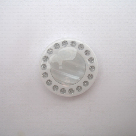 Guzik plastikowy 25mm nr.624