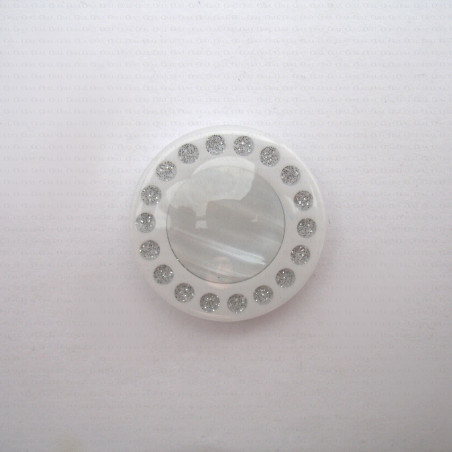 Guzik plastikowy 25mm nr.624