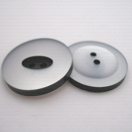Polyester button 28mm no. 628
