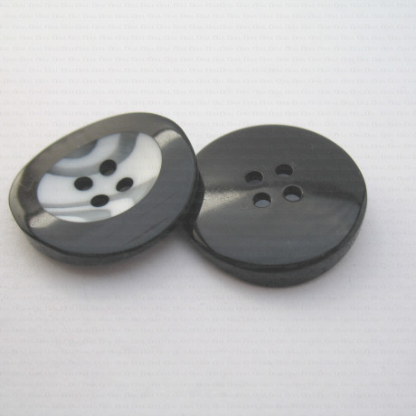 Guzik plastikowy 25mm nr.647