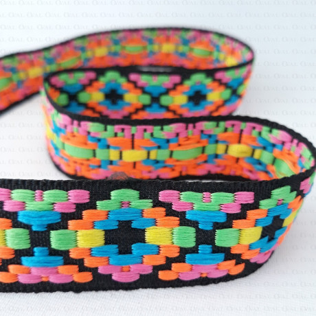 Ethnic decorative tape 25mm 2843