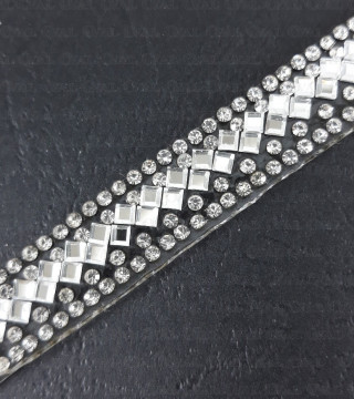 Taśma termo z kamieniami 13mm/1yard 1818