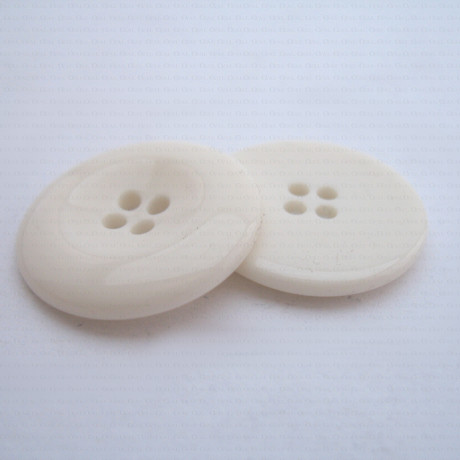 Polyester button 25mm no. 658