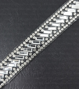 Taśma termo zkamieniami 13mm/1yard 1818