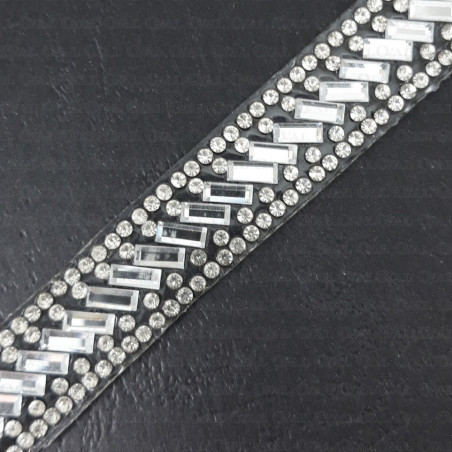 Taśma termo zkamieniami 13mm/1yard 1818