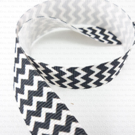 Decorative printed tape 20mm /1 or 50m no. 2211