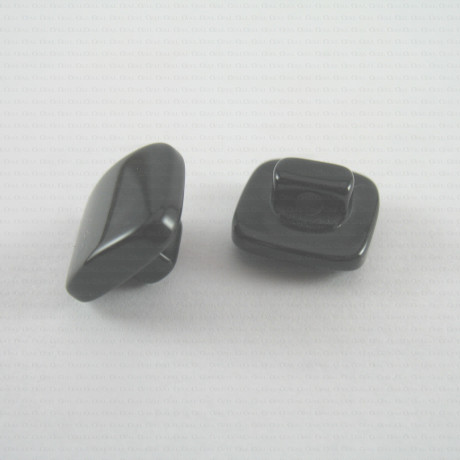 Guzik plastikowy Pakiet 10 szt. 15mm nr.682