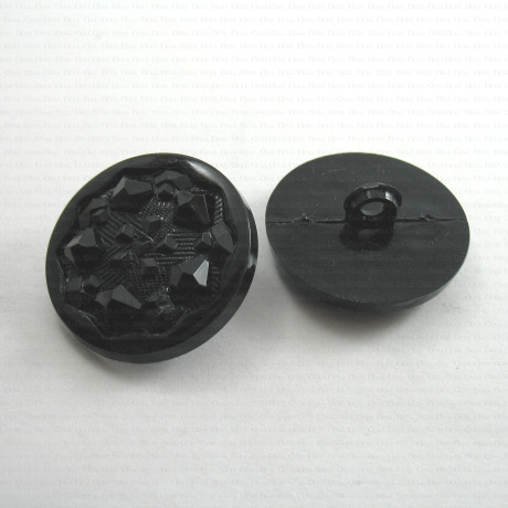Plastic button 28mm no. 744