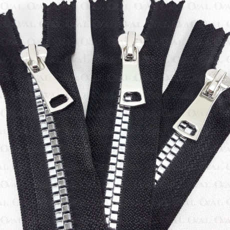 Zamki 25cm plastikowe 3028