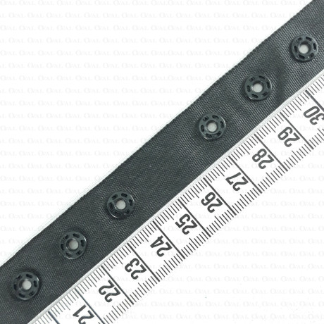 Zatrzaski na taśmie białe,czarne  nr 3032