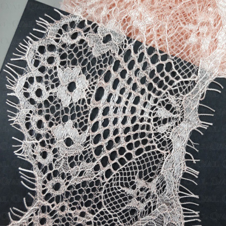 White and salmon lace 90mm Pack 3m 2405