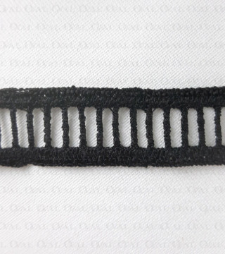 Koronka gipiurowa 17mm/1 m czerń 3225