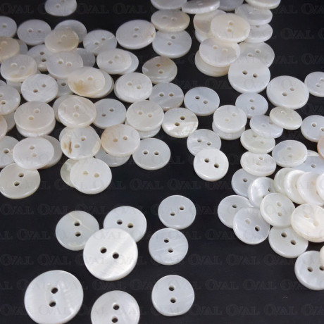 White buttons made of natural shell 9, 10, 11, 13, 15 mm / 10 or 200 pcs 3227