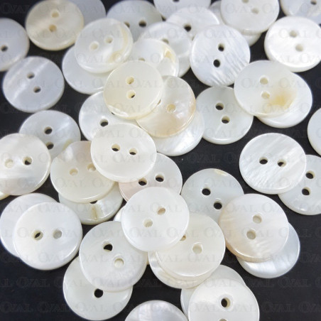 Guzik z naturalnej muszli  3227