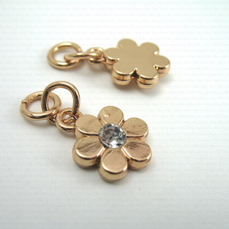 Decorative flower pendant no. 823