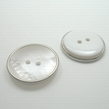 31mm polyester button no. 895