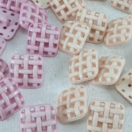 Plastic button 12 x 12 mm / 10 or 144 pcs no. 597