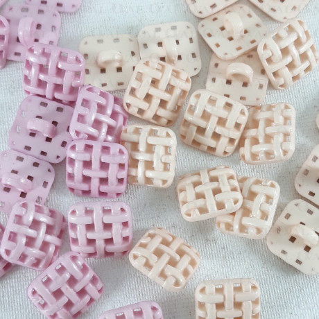 Plastic button 12 x 12 mm / 10 or 144 pcs no. 597
