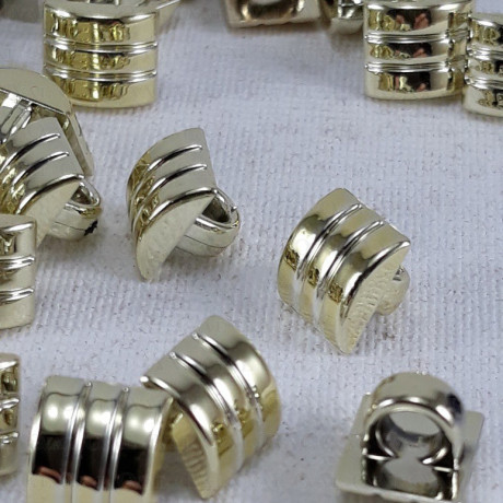 Guzik plastikowy  10 lub 144szt.  3294