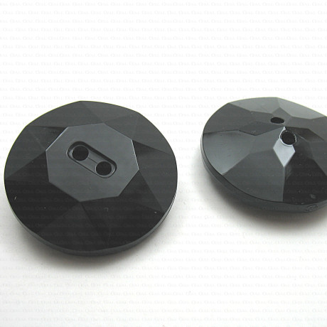 Plastic button 32mm no. 924