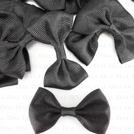 Cockade made from grosgrain ribbon 2018