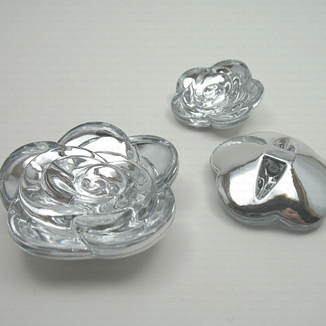 Plastic button Various sizes no. 936