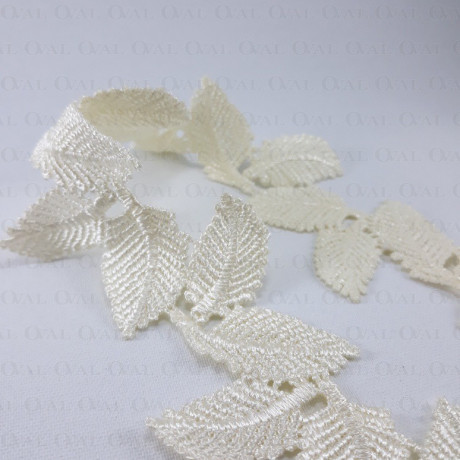 Lace 50mm /1y ecru 3500