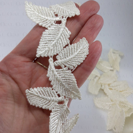 Lace 50mm /1y ecru 3500