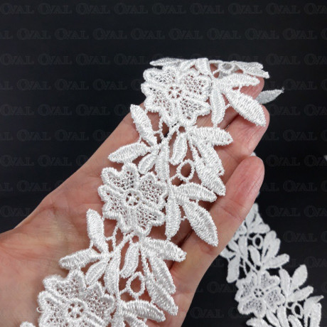 Koronka 55mm /1y  biel śmietana 3505