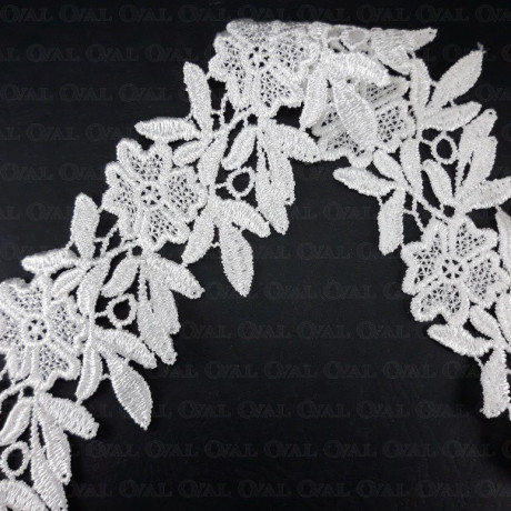 Koronka 55mm /1y  biel śmietana 3505