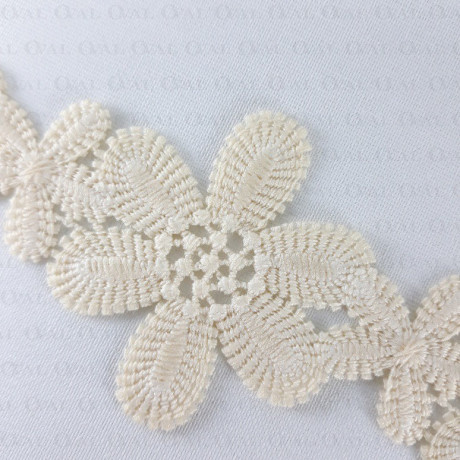 Lace 60mm /1y ecru 3514