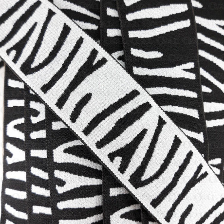 Decorative elastic 40mm/1 or 15m black and white 2068