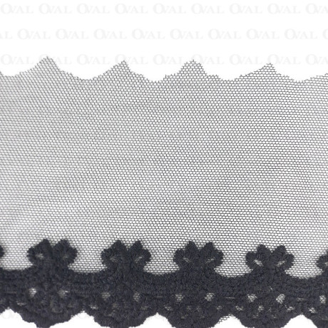 Nowoczesna koronka haft na tiulu