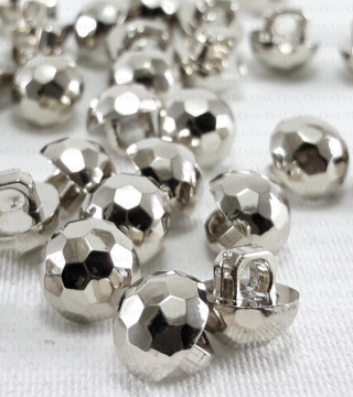 Guzik plastikowy 8mm/10szt   612