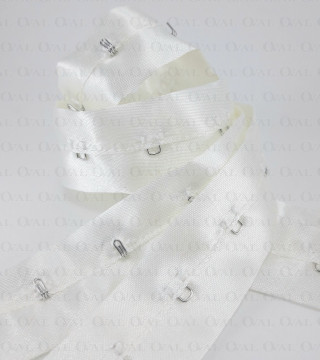 Taśma z haftkami 2599