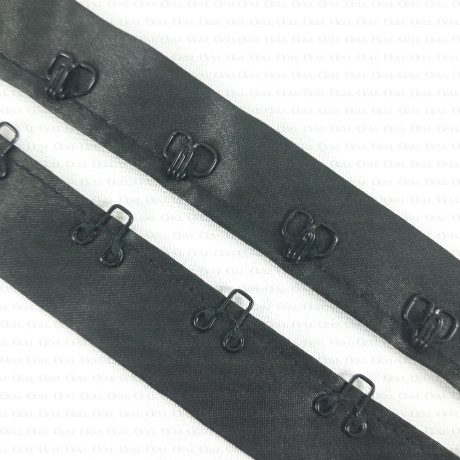 Hooks on satin tape black/1m no. 3666