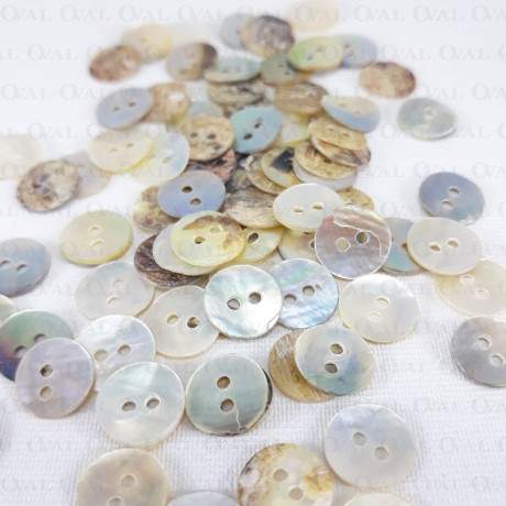 Button made of natural shell J 10.2mm/200pcs 3733