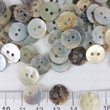 Natural shell button J 11.4mm/200pcs 3734