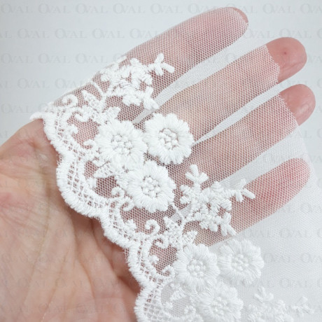 Lace embroidery on tulle 90mm/15y white 3800
